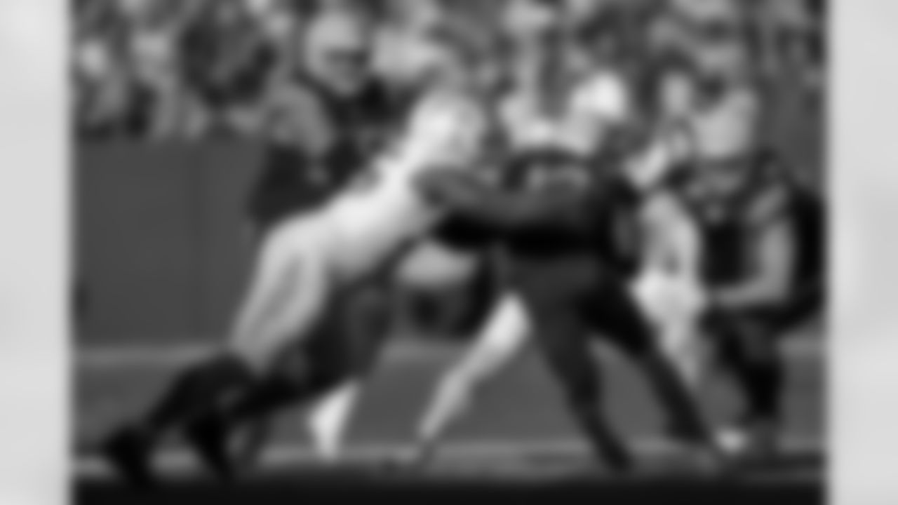 The Los Angeles Chargers play the Green Bay Packers on Sunday, November 19, 2023 at Lambeau Field in Green Bay, WI.
[FINAL SCORE: GB 23 -  LAC 20]