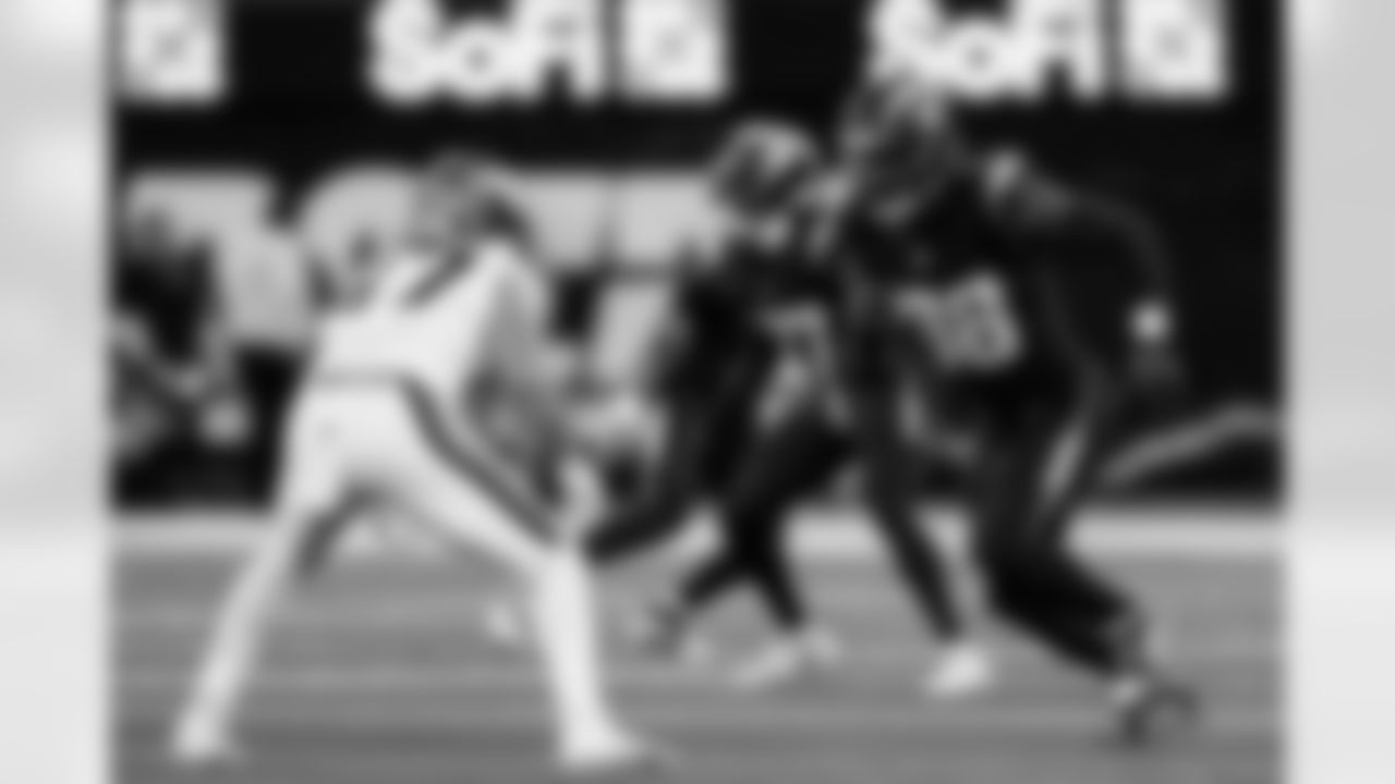 Check out the best shots from the Chargers Week 8 matchup against the Vikings!