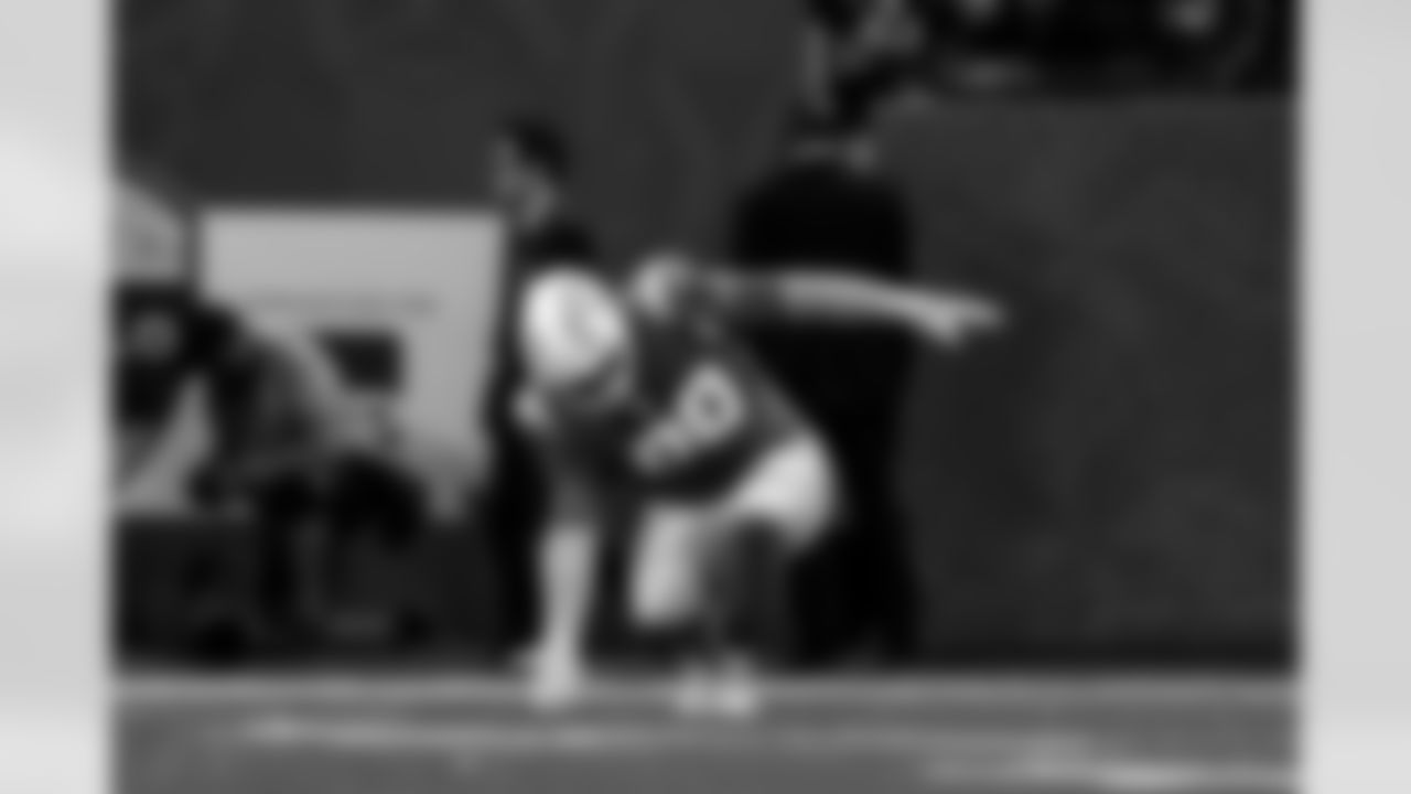 The Los Angeles Chargers agreed to terms on a multi-year contract extension with defensive lineman Teair Tart