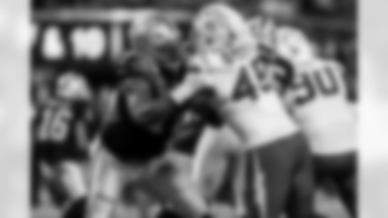 Take a look back at the best photos of Tuli Tuipulotu's 2025 campaign.