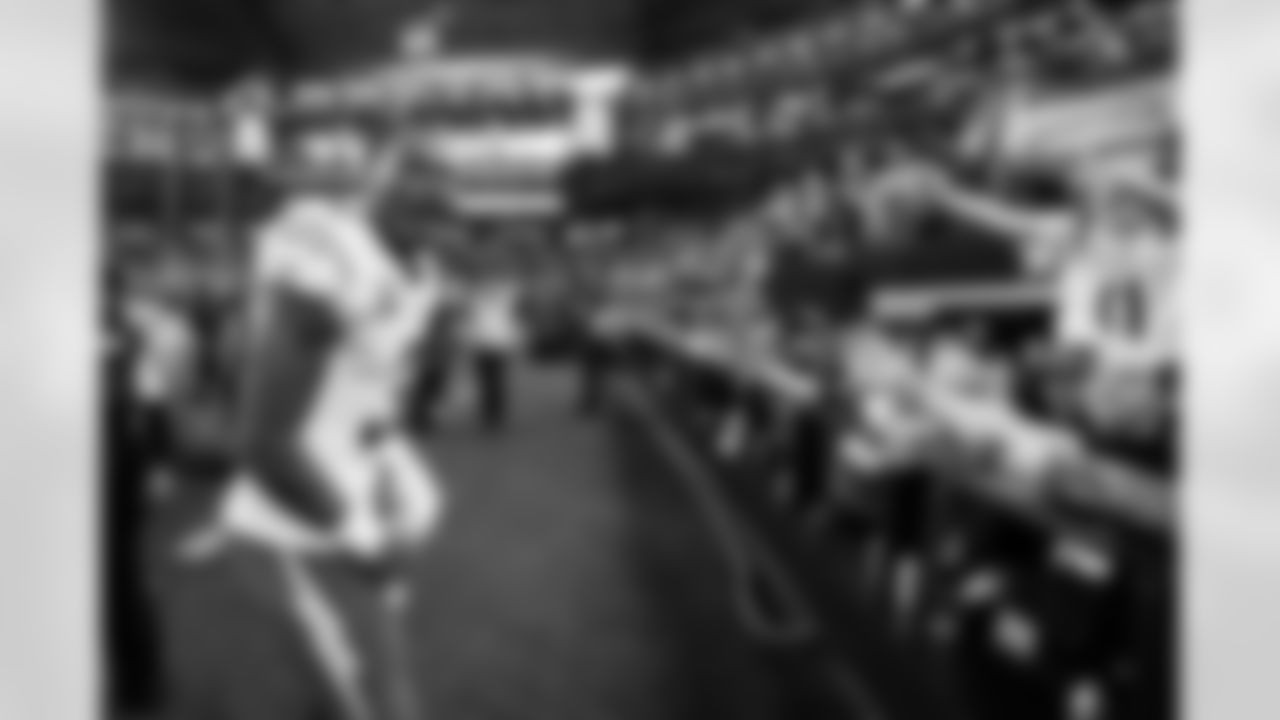 Check out the best shots from the Chargers Week 16 matchup against the Cowboys!