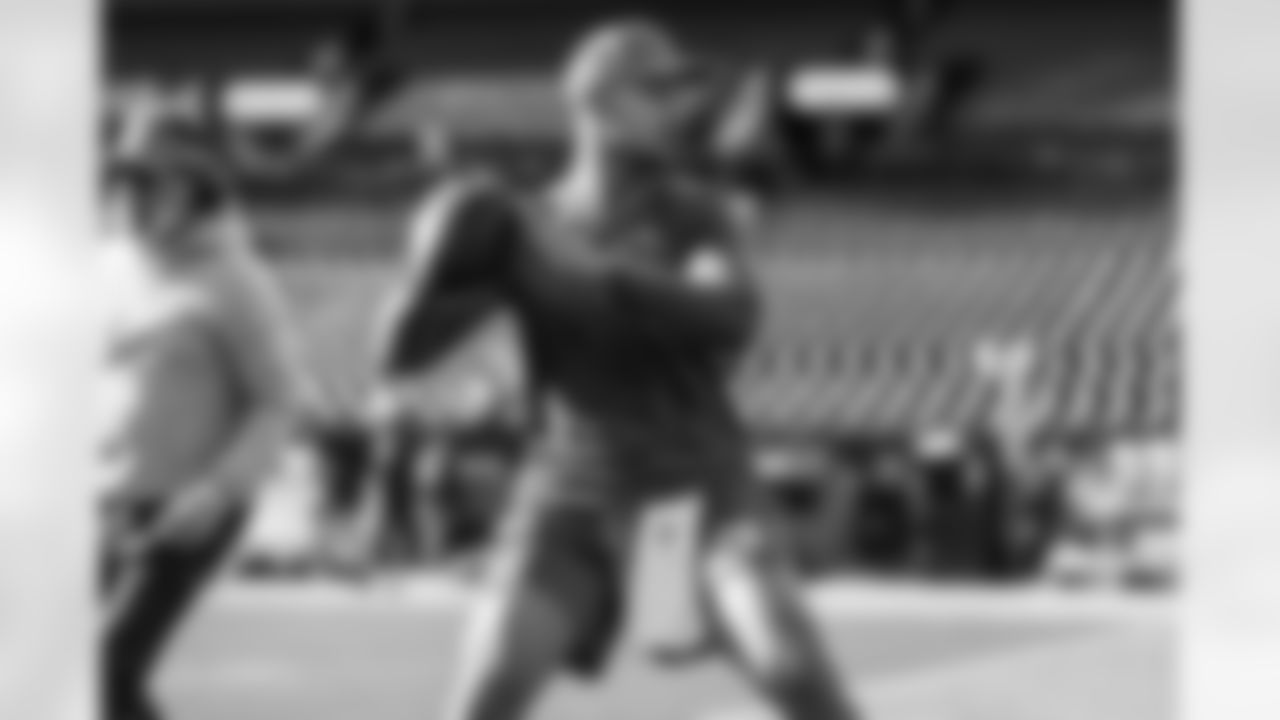 Check out the best shots from the Chargers Week 18 matchup against the Broncos!