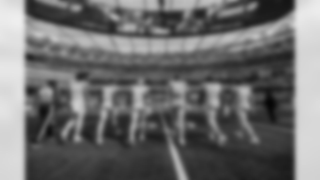 Take a look back at the best photos of Justin Herbert's 2025 campaign.