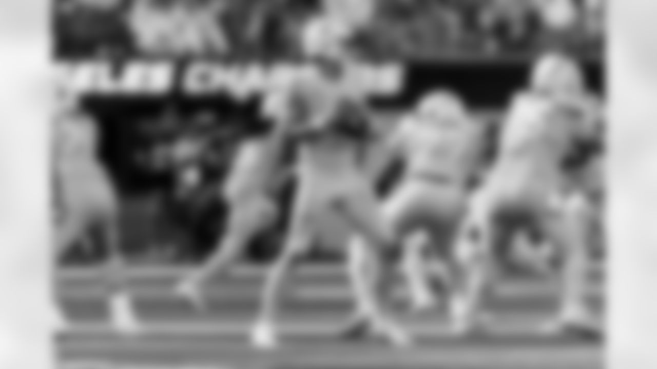 Check out the best shots from the Chargers Week 7 matchup against the Colts!