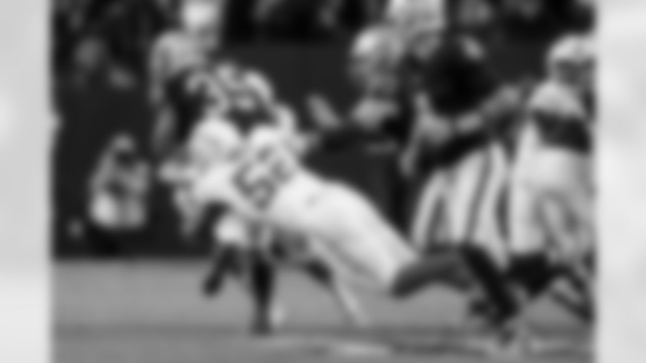 The Los Angeles Chargers play the Las Vegas Raiders on Thursday, December 14, 2023 at Allegiant Stadium in Las Vegas, NV.
[FINAL SCORE: LV 63 - LAC 21]