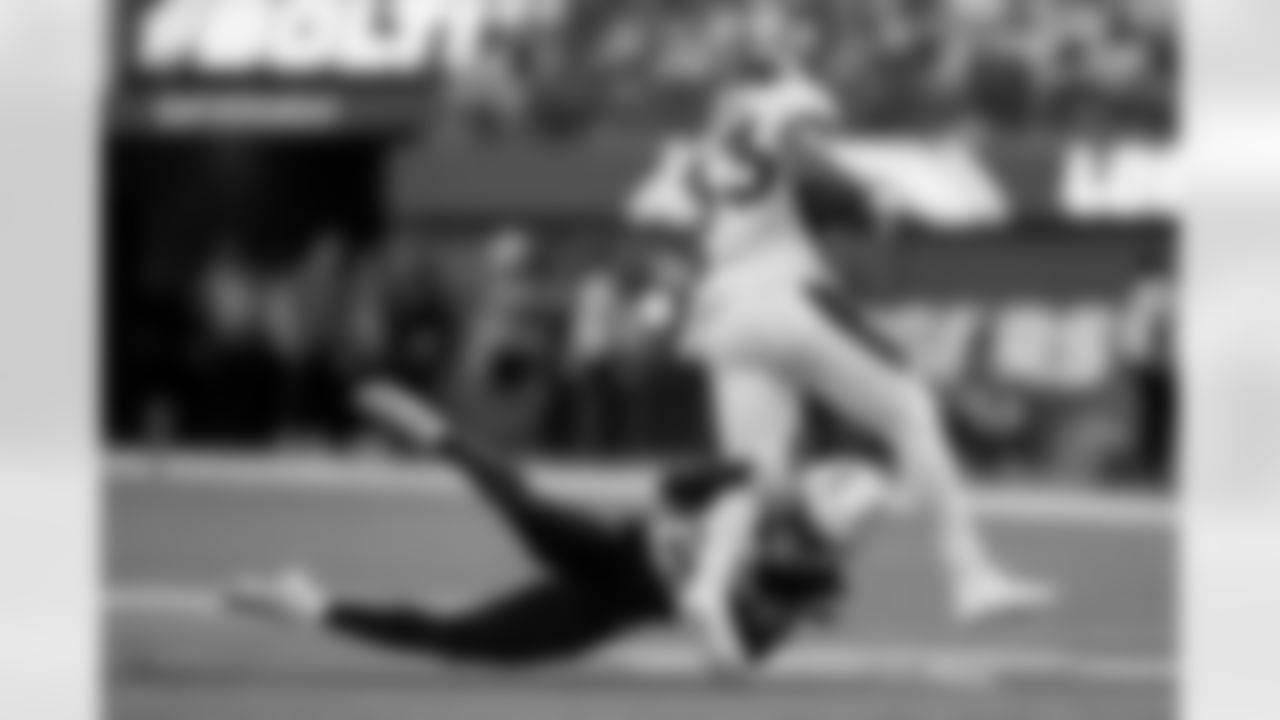 The Los Angeles Chargers play the Denver Broncos on Sunday, December 10, 2023 at SoFi Stadium in Inglewood, CA.
[FINAL SCORE: DEN 24 - LAC 7]