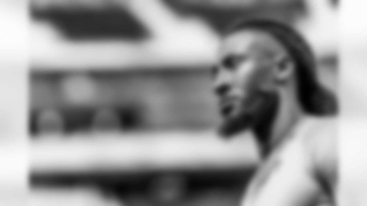 The Los Angeles Chargers play the Las Vegas Raiders on Sunday, September 8, 2024 at SoFi Stadium in Inglewood, CA.
[FINAL SCORE: LAC 22 - LV 10]