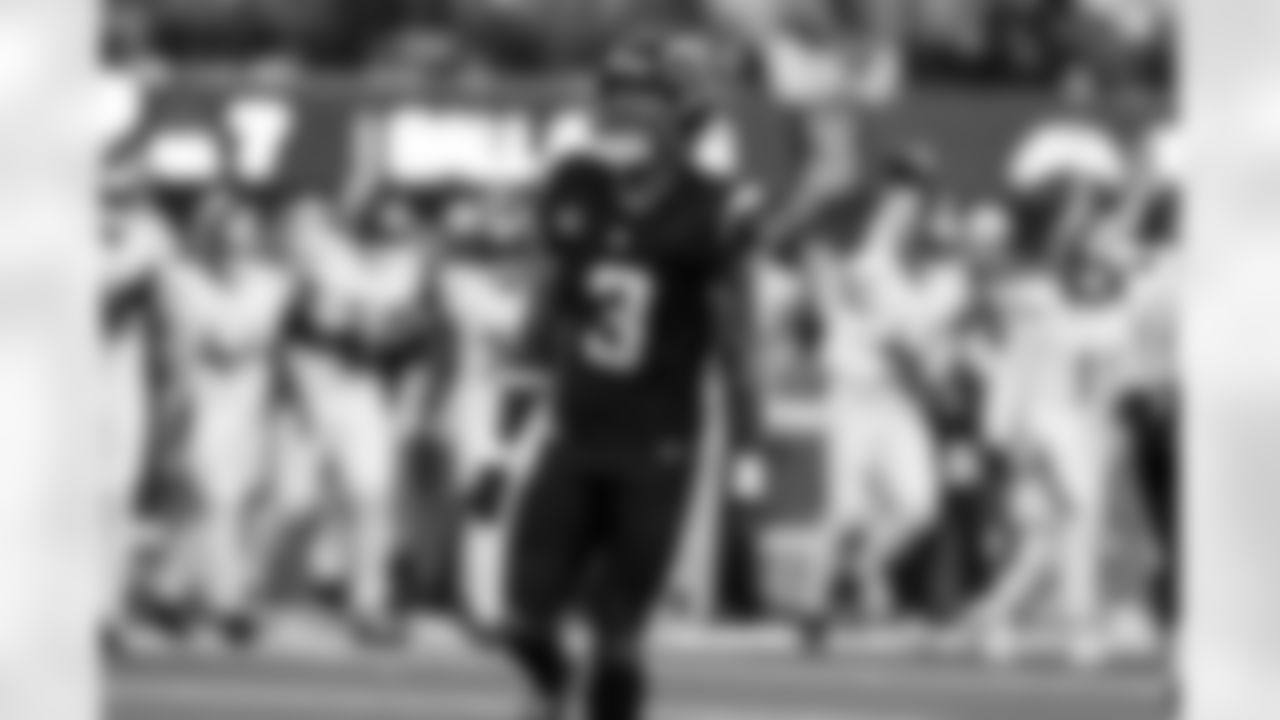 S Derwin James Jr. (3)