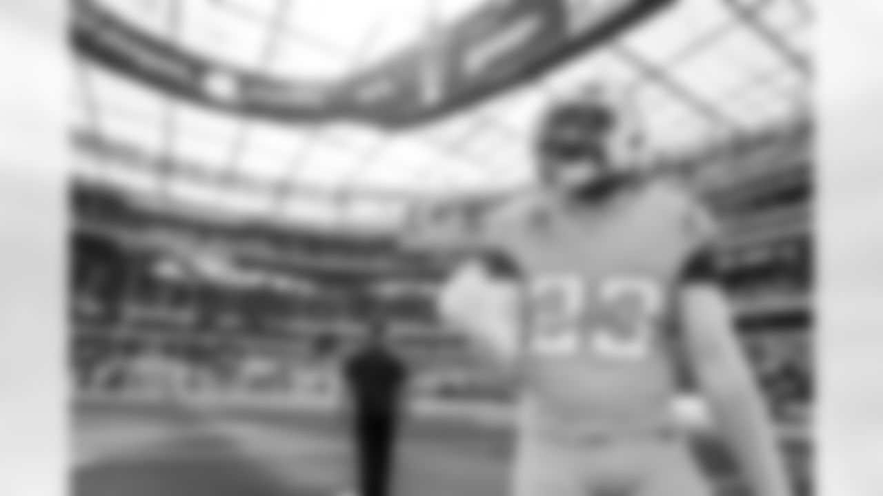 S Tony Jefferson (23)