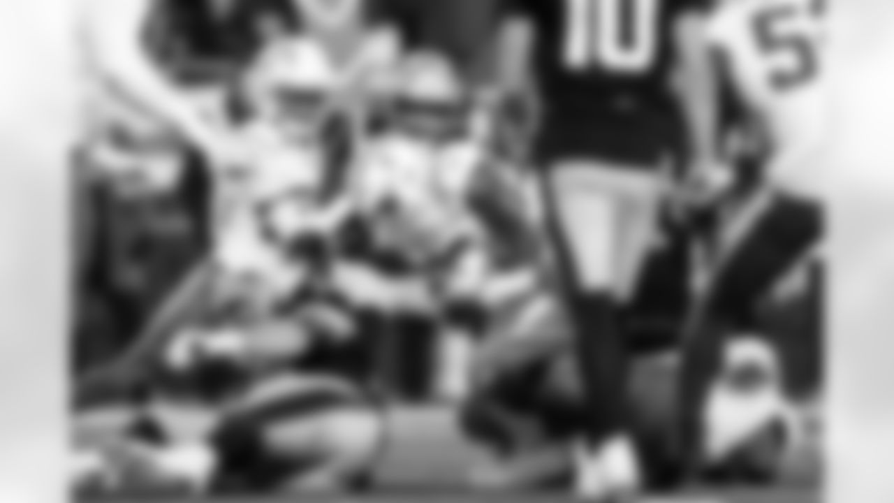 LB Daiyan Henley (0)