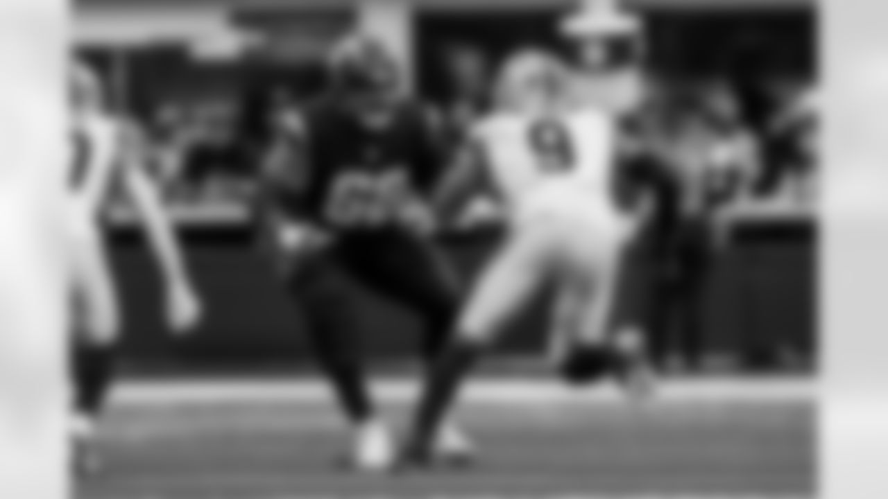 Take a look at the best photos of Chargers 2026 free agent Jamaree Salyer