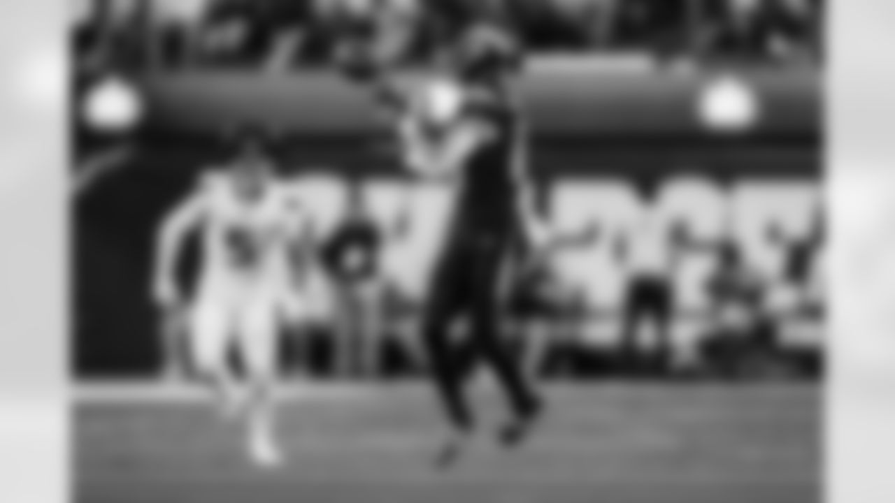 Check out the best shots from the Chargers Week 17 matchup against the Texans!