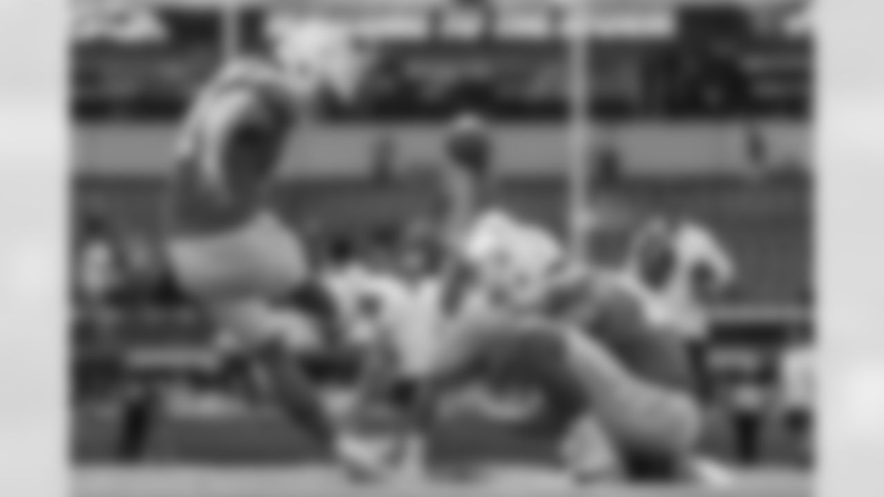 The Los Angeles Chargers play the Las Vegas Raiders on Sunday, September 8, 2024 at SoFi Stadium in Inglewood, CA.
[FINAL SCORE: LAC 22 - LV 10]