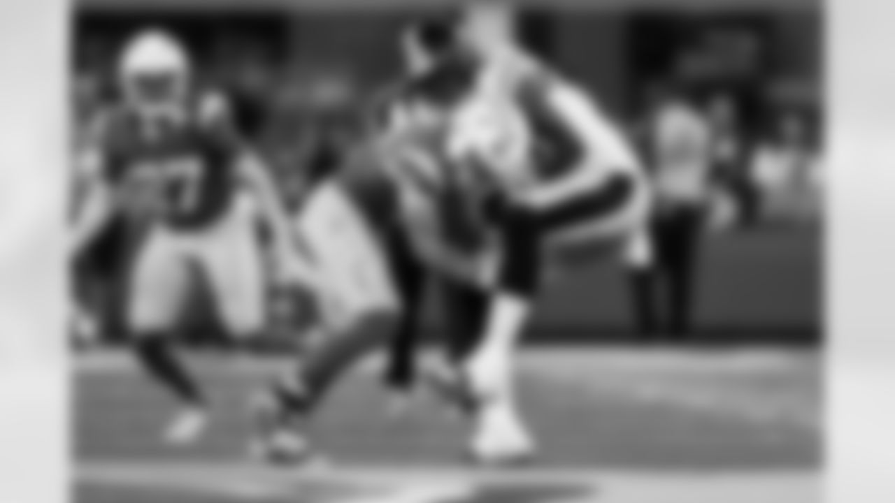 Check out the best shots from the Chargers Week 10 matchup against the Steelers!