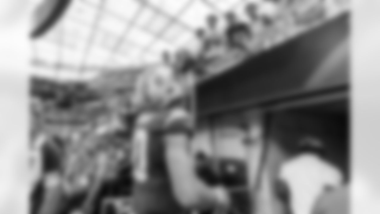 The Los Angeles Chargers play the Las Vegas Raiders on Sunday, September 8, 2024 at SoFi Stadium in Inglewood, CA.
[FINAL SCORE: LAC 22 - LV 10]