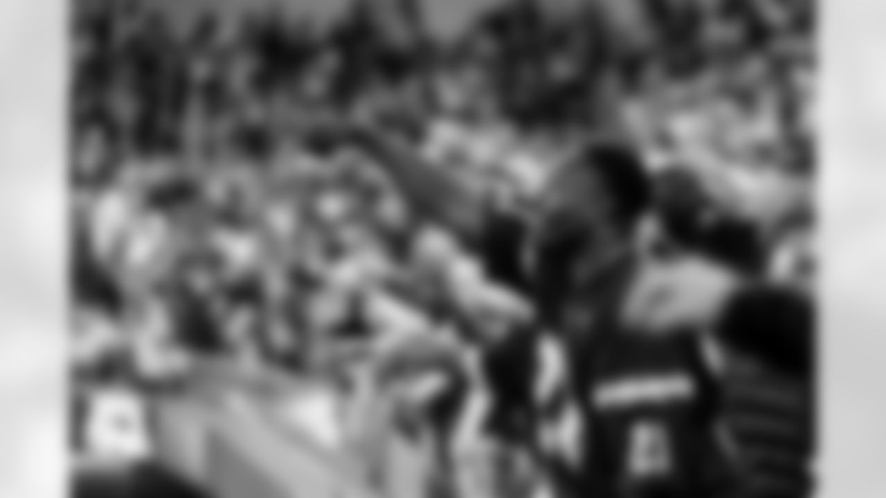 The Los Angeles Chargers play the Denver Broncos on Thursday, December 19, 2024 at SoFi Stadium in Inglewood, CA.
[FINAL SCORE: LAC 34 - DEN 27]