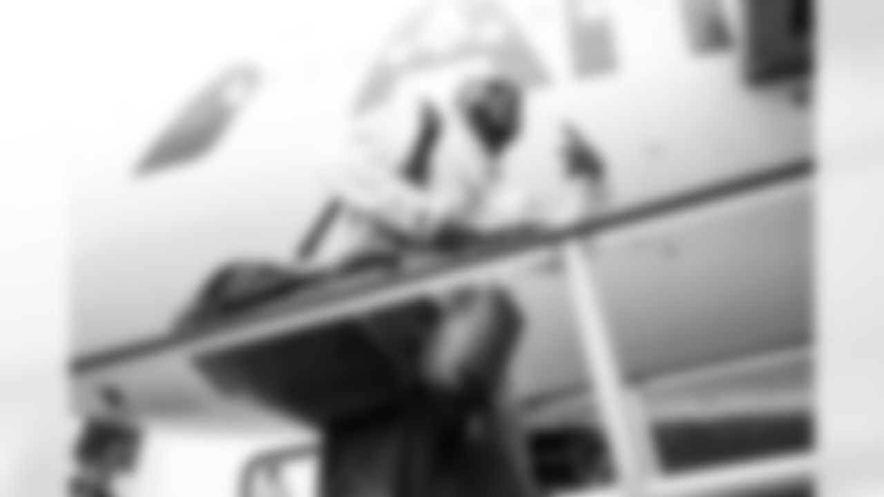 DL Da'Shawn Hand (91)