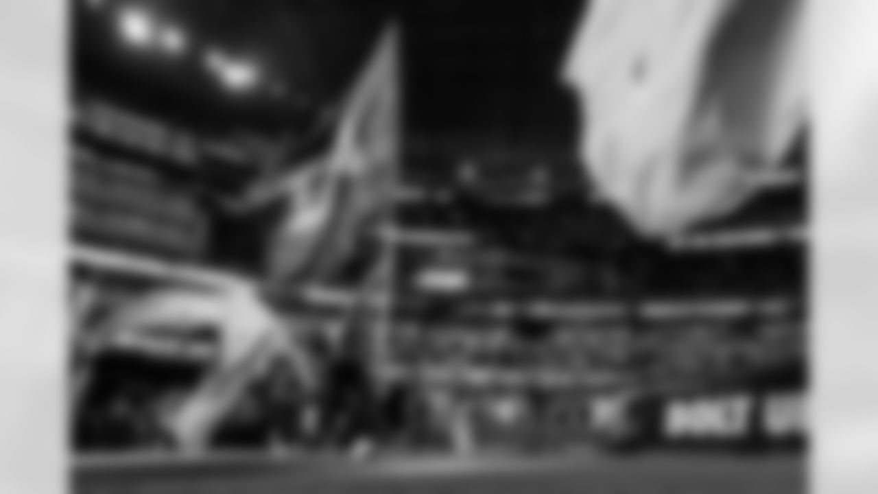 Check out the best shots from the Chargers Week 10 matchup against the Steelers!