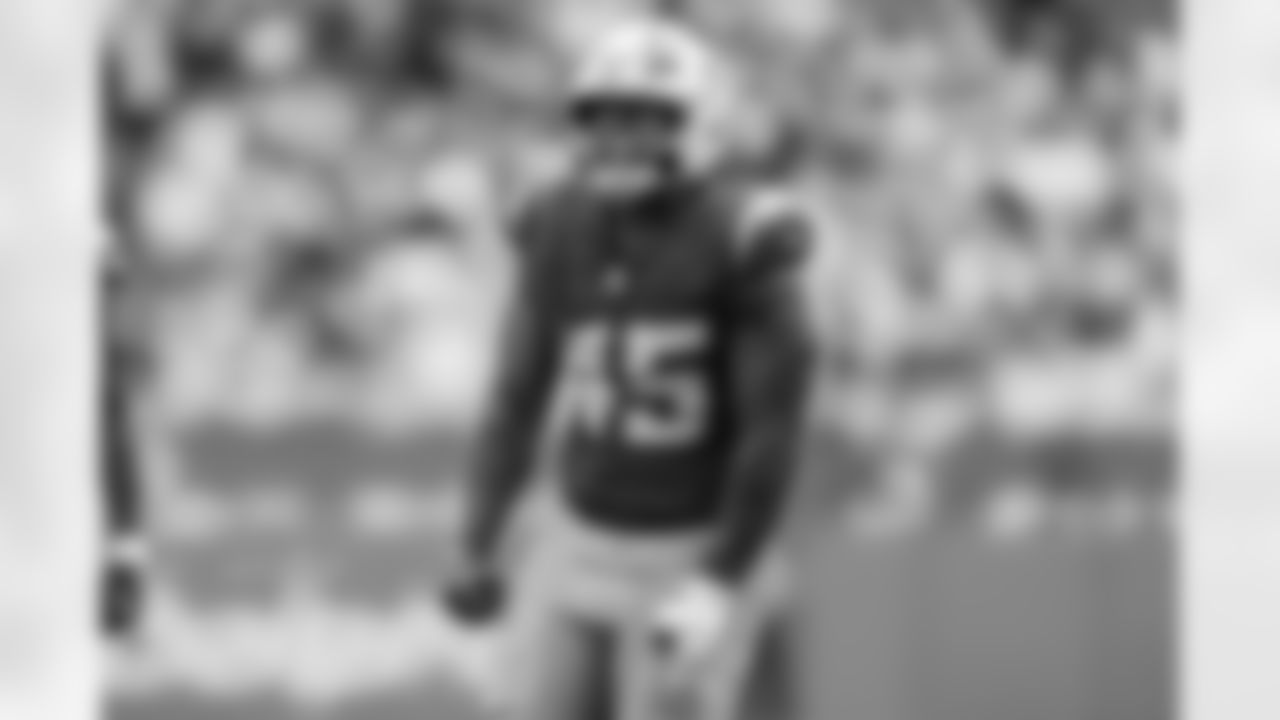 Take a look back at the best photos of Tuli Tuipulotu's 2025 campaign.