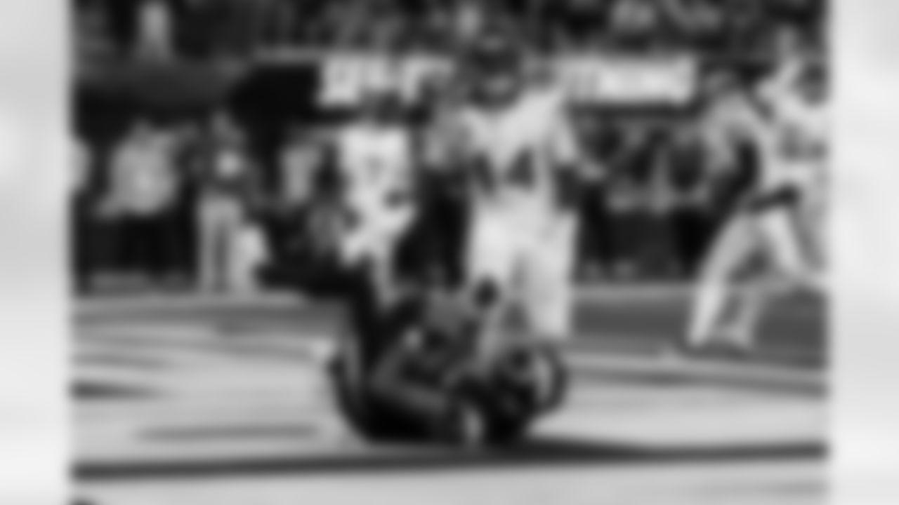 Take a look back at the best photos of the Chargers 2025 draft class in their inaugural NFL campaign.