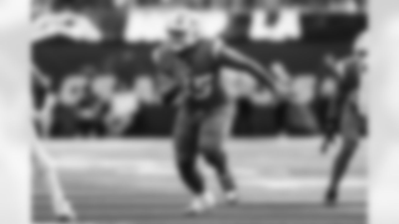 Check out the best shots from the Chargers Week 5 matchup against the Commanders!