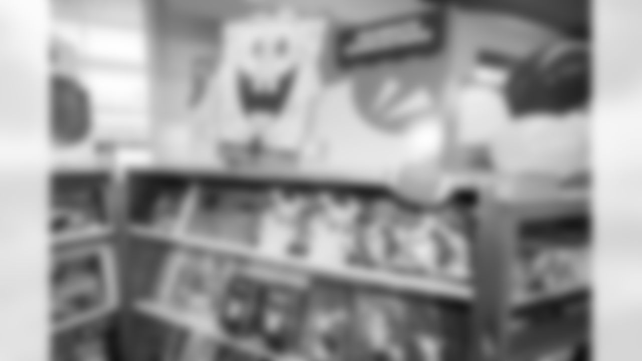 The Los Angeles Chargers host a Scholastic Book Fair on Monday, December 1, 2025 at Baldwin Hills Elementary in Los Angeles, CA.