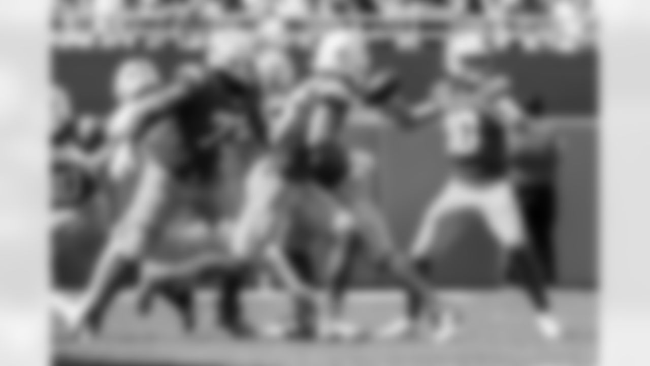 Check out the best shots from the Chargers Week 6 matchup against the Dolphins!