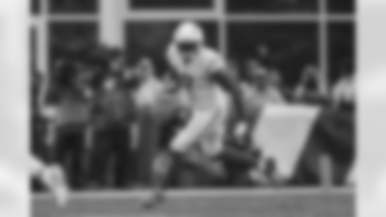 The Los Angeles Chargers play the New England Patriots on Sunday, December 3, 2023 at Gillette Stadium in Foxborough, MA.
[FINAL SCORE: LAC 6 - NE 0]