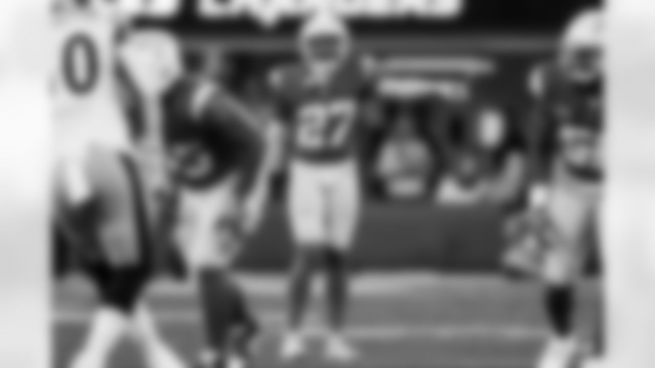 Check out the best shots from the Chargers Week 10 matchup against the Steelers!