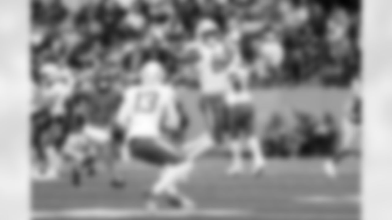 WR Keenan Allen (13) and TE Oronde Gadsden (86)