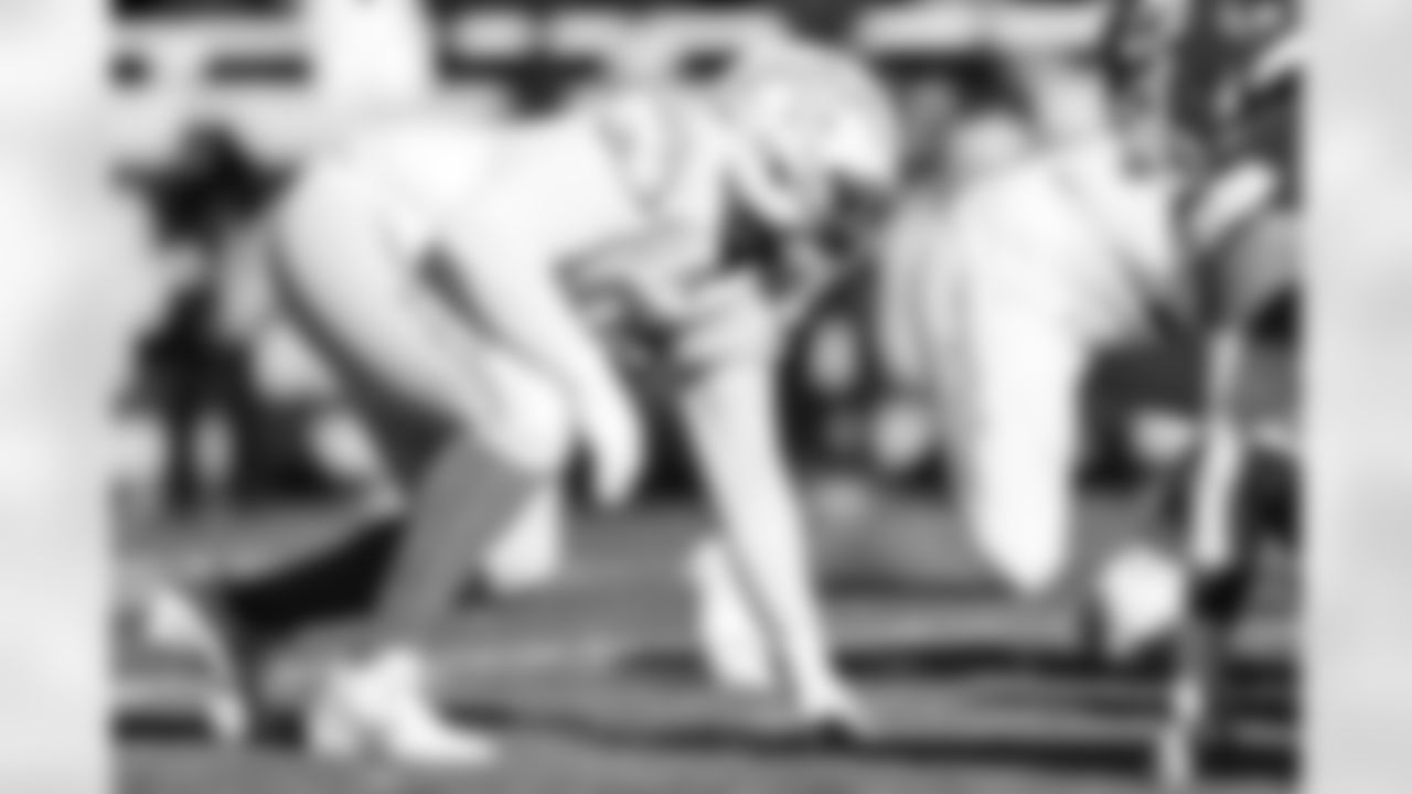 DT Jamaree Caldwell (99)