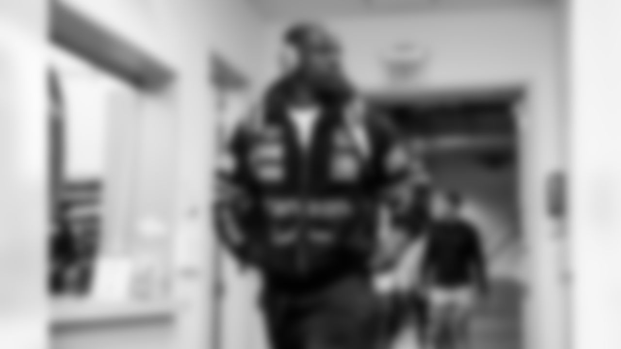 Take a look back at the best photos of the Chargers best arrival fits of the 2025 season.