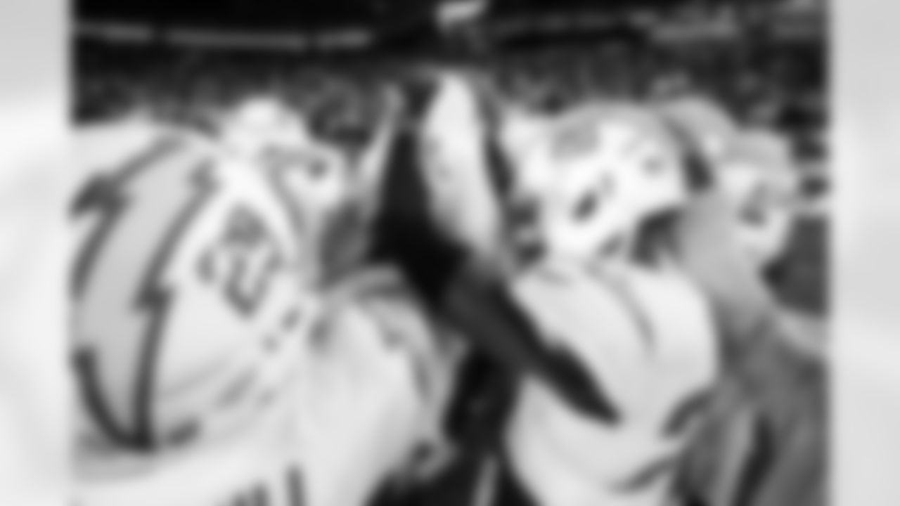 CB Tarheeb Still (29) and CB Cam Hart (20)