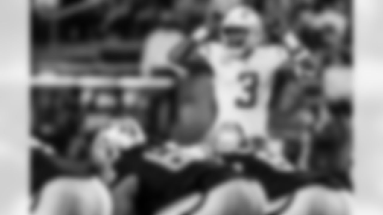 Take a look back at the best photos of Derwin James, Jr.'s 2025 campaign.