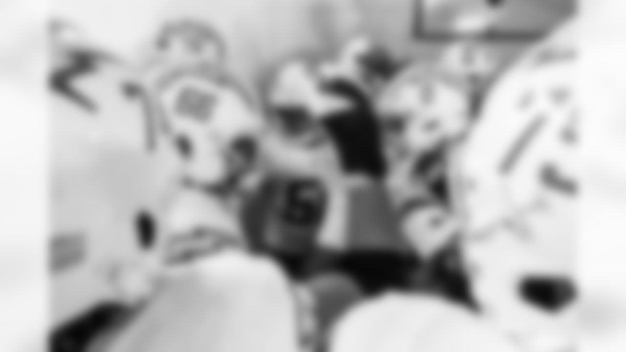 Check out the best shots from the Chargers Week 2 matchup against the Raiders!
