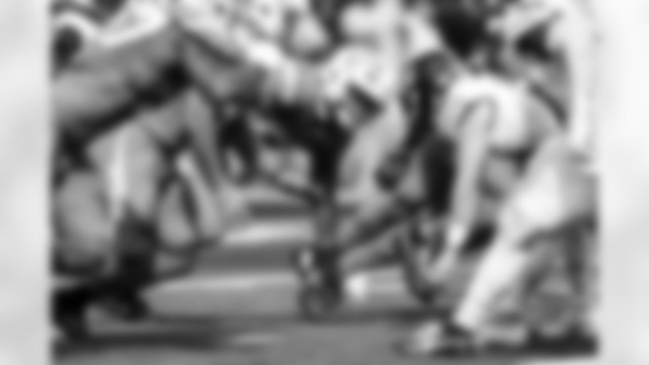 OLB Caleb Murphy (50)