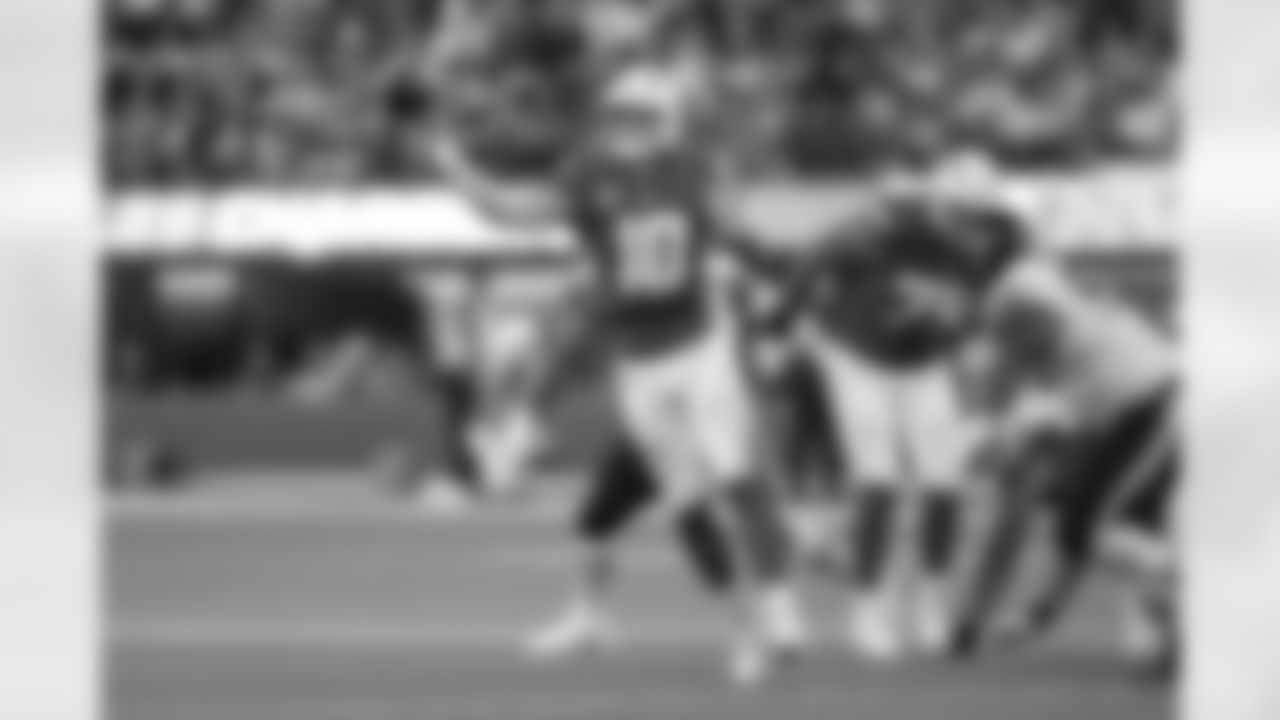 The Los Angeles Chargers play the Chicago Bears on Sunday, October 29, 2023 at SoFi Stadium in Inglewood, CA.
[FINAL SCORE: LAC 30 - CHI 13]