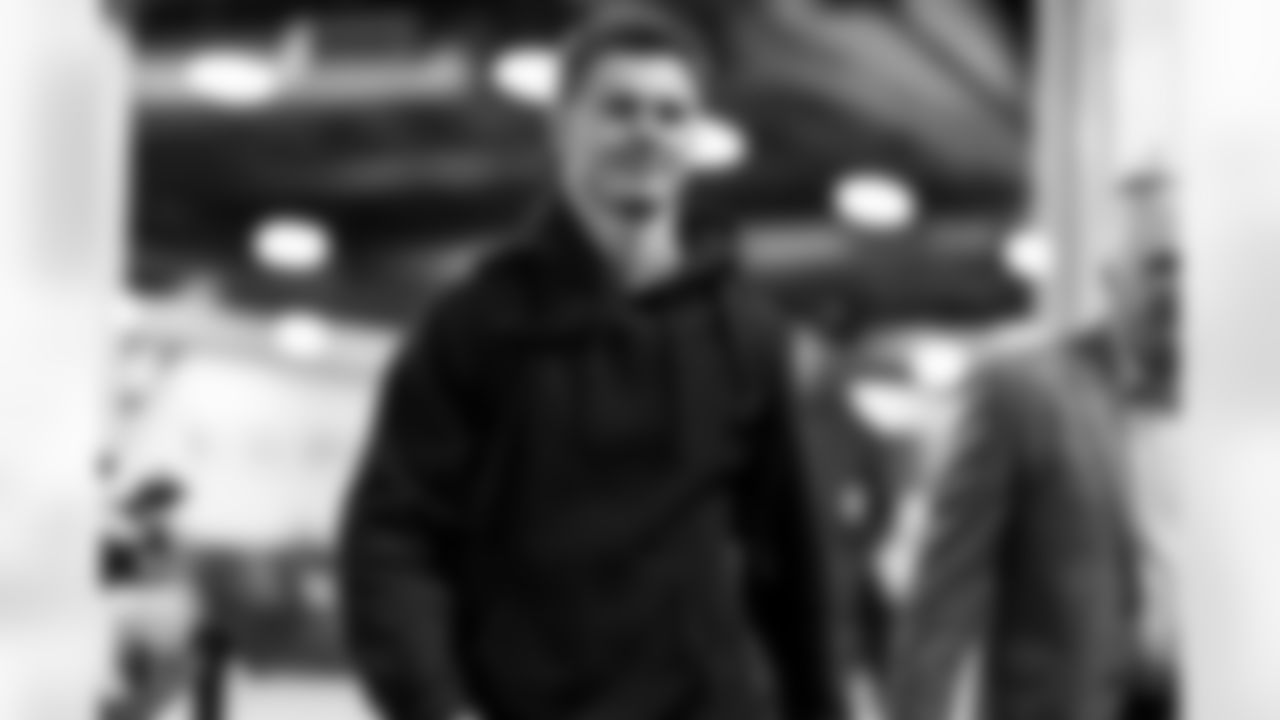 WR Ladd McConkey (15)