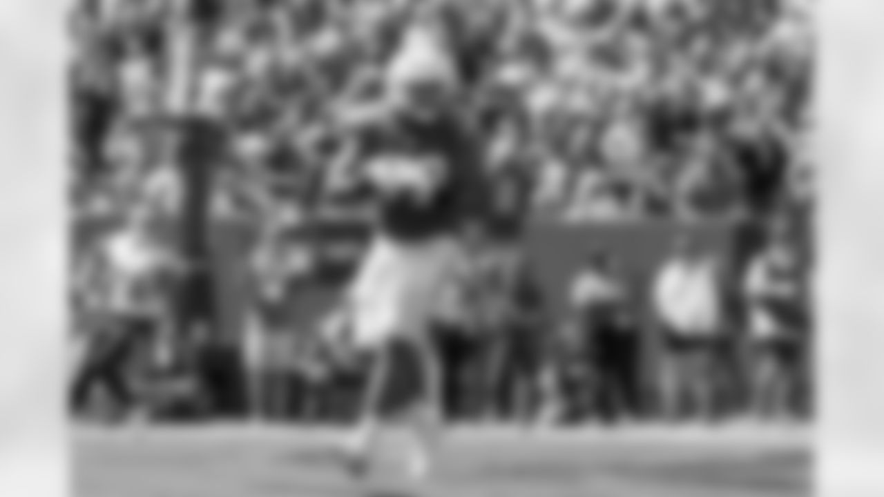 The Los Angeles Chargers play the Tennessee Titans on Sunday, September 17, 2023 at Nissan Stadium in Nashville, TN.
[FINAL SCORE: TEN 27 - LAC 24]