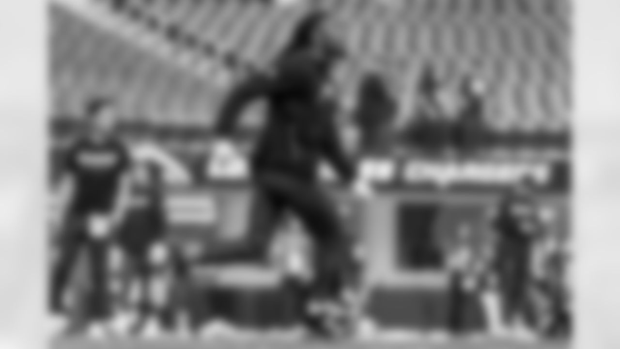 Check out the best shots from the Chargers Week 13 matchup against the Raiders!