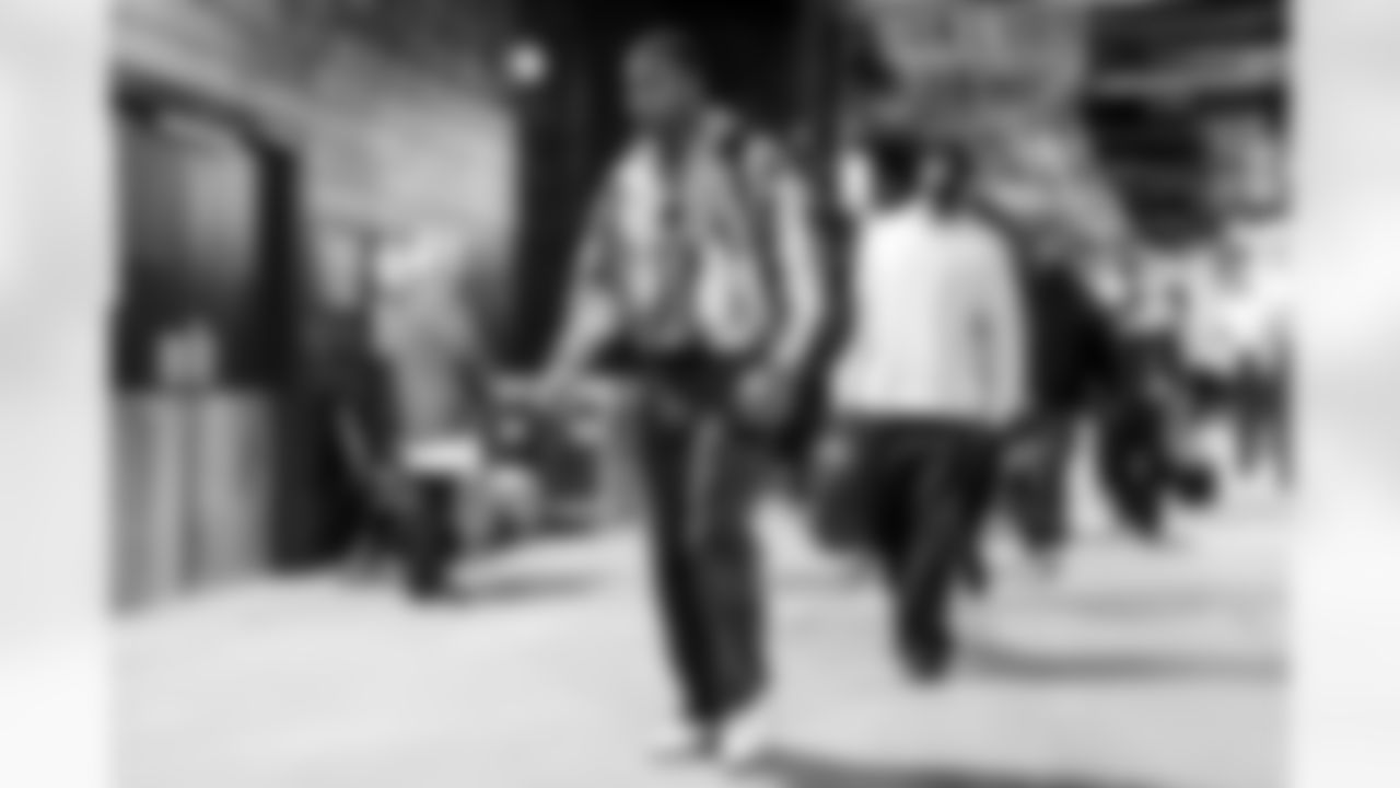 WR Dalevon Campbell (81)