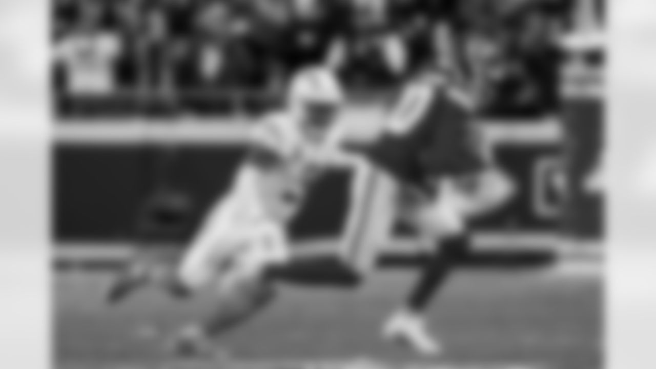 Check out the best shots from the Chargers Week 15 matchup against the Chiefs!