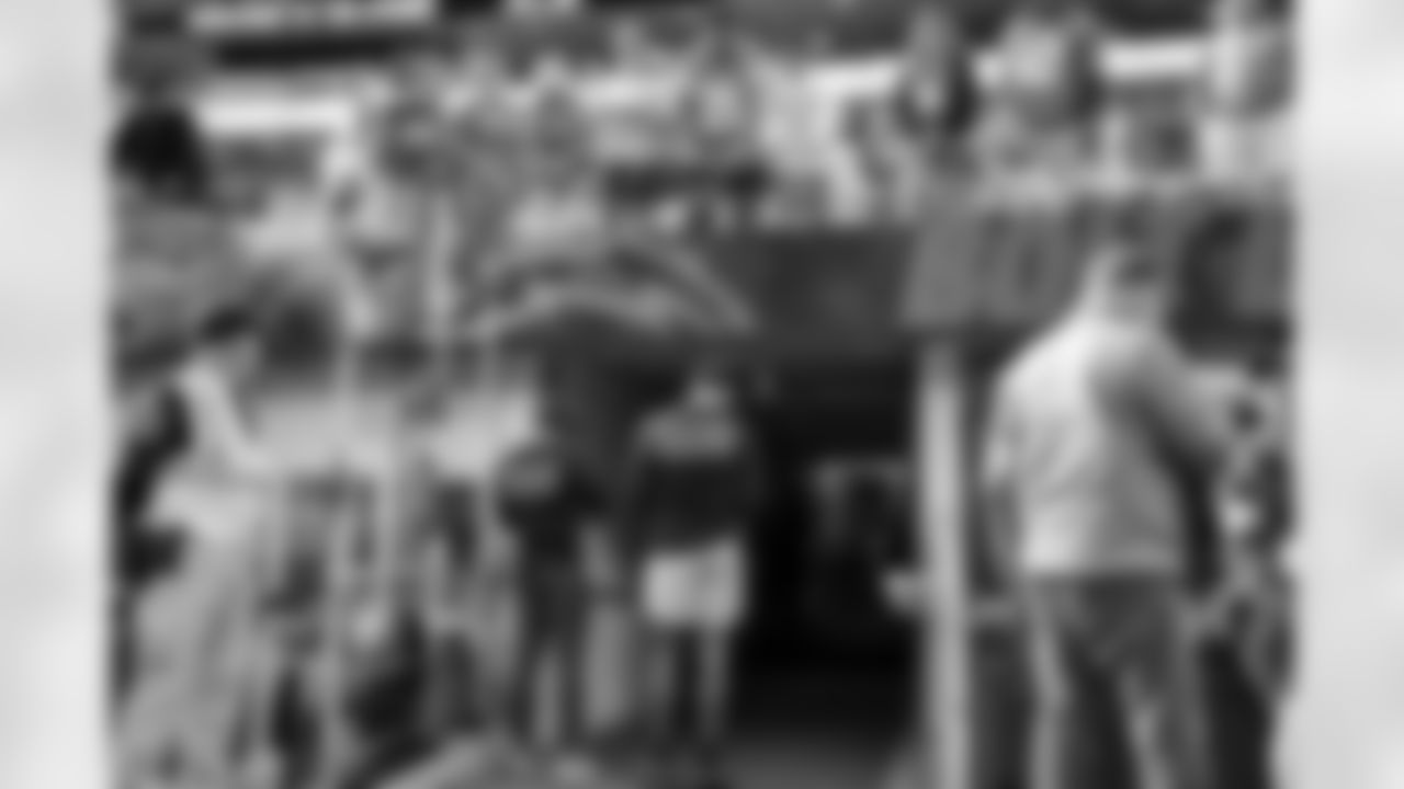 WR Derius Davis (12) and WR Tre Harris (9)