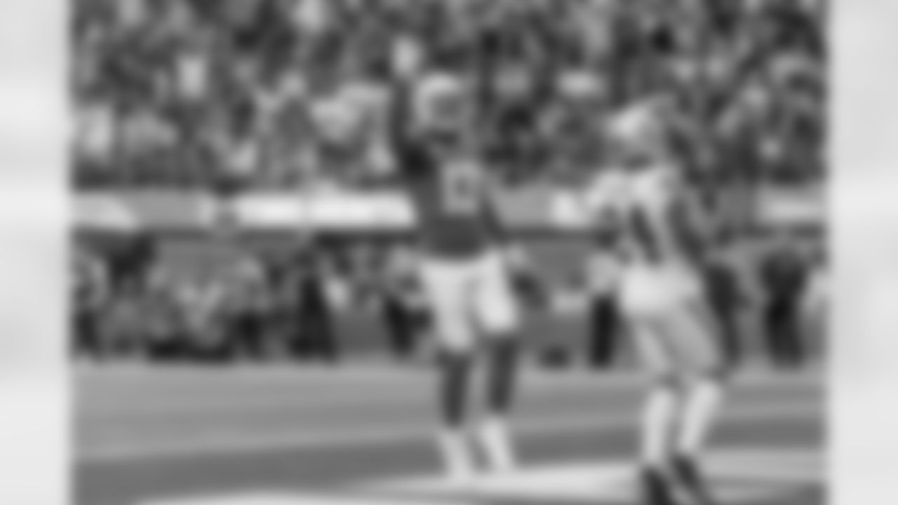 The Los Angeles Chargers play the Las Vegas Raiders on Sunday, October 1, 2023 at SoFi Stadium in Inglewood, CA.
[FINAL SCORE: LAC 24 - LV 17]