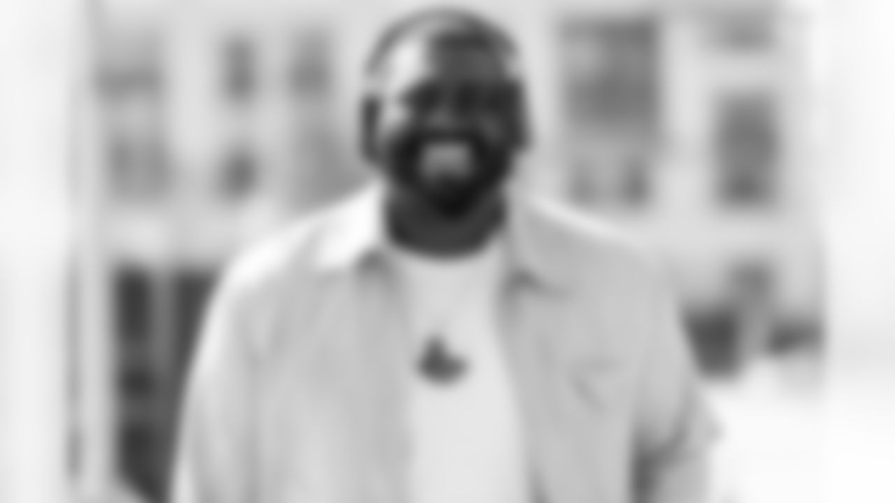 Take a look back at the best photos of the Chargers best arrival fits of the 2025 season.