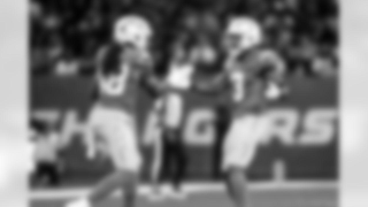 OLB Bud Dupree (48) and S Derwin James Jr. (3)