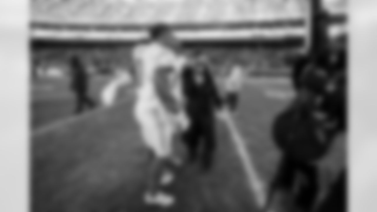 LB Daiyan Henley (0) and S Derwin James Jr. (3)