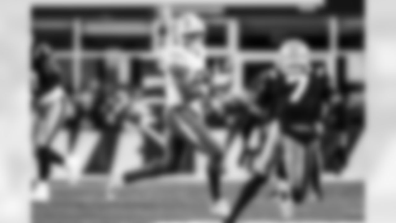 TE Oronde Gadsden (86)