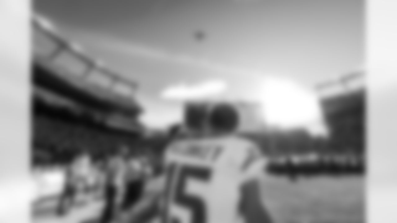 WR Ladd McConkey (15)