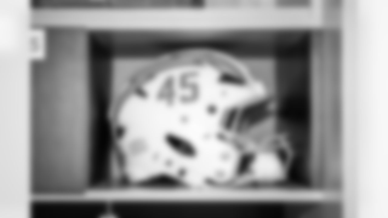 OLB Tuli Tuipulotu (45)